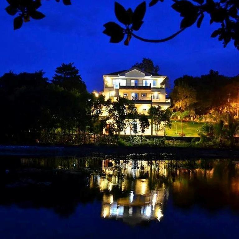 Villa De Sierra Vista Bay And Mountain View Inn Puerto Princesa Exterior foto