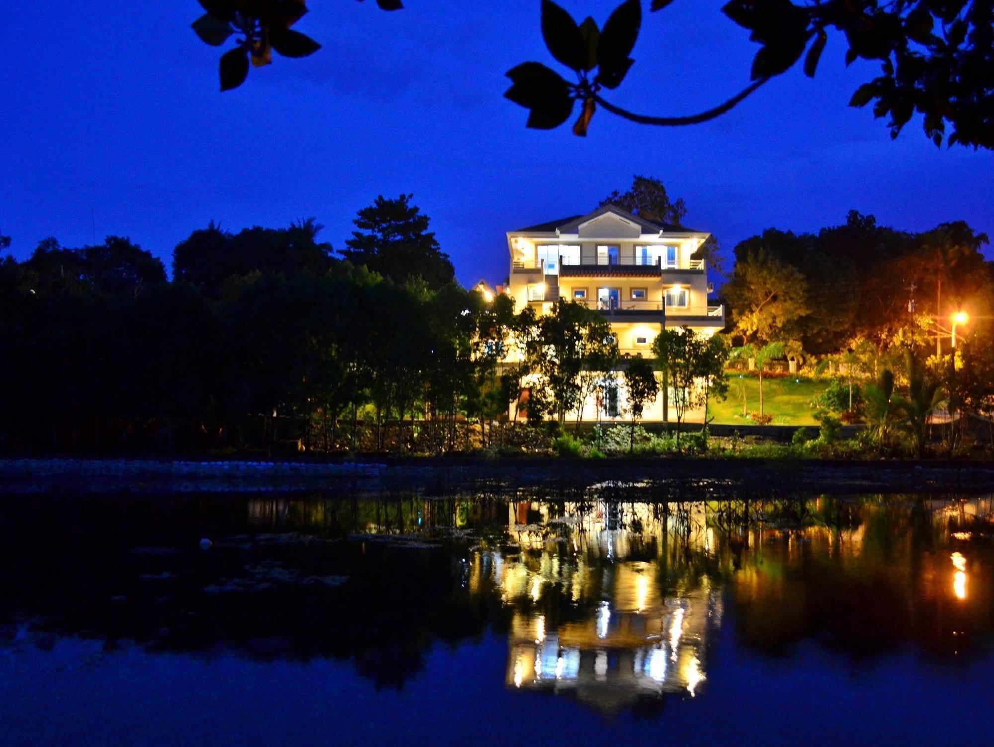 Villa De Sierra Vista Bay And Mountain View Inn Puerto Princesa Exterior foto