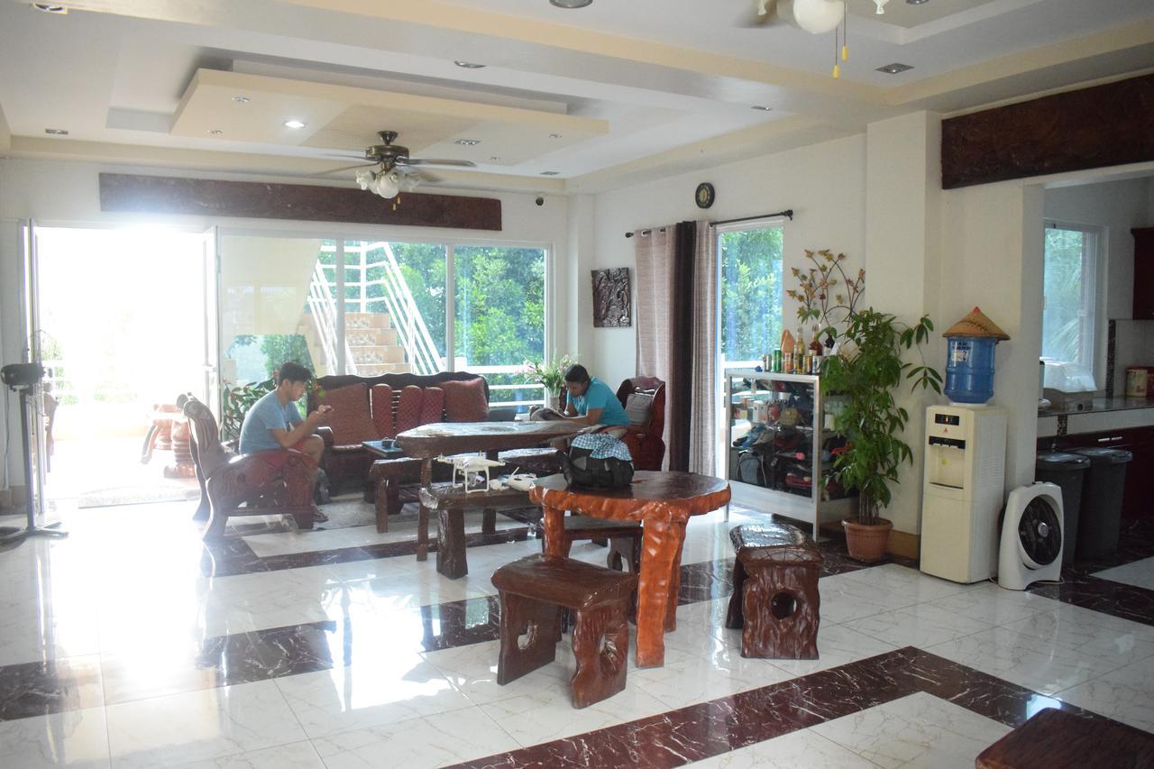 Villa De Sierra Vista Bay And Mountain View Inn Puerto Princesa Exterior foto