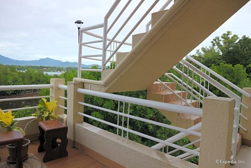 Villa De Sierra Vista Bay And Mountain View Inn Puerto Princesa Exterior foto